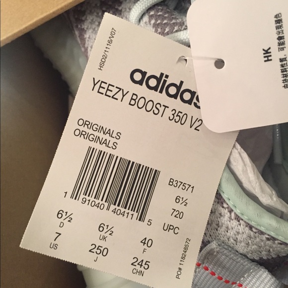 ✨SOLD!!!✨✨Yeezy boost 350 V2 Blue Tint - Picture 8 of 8